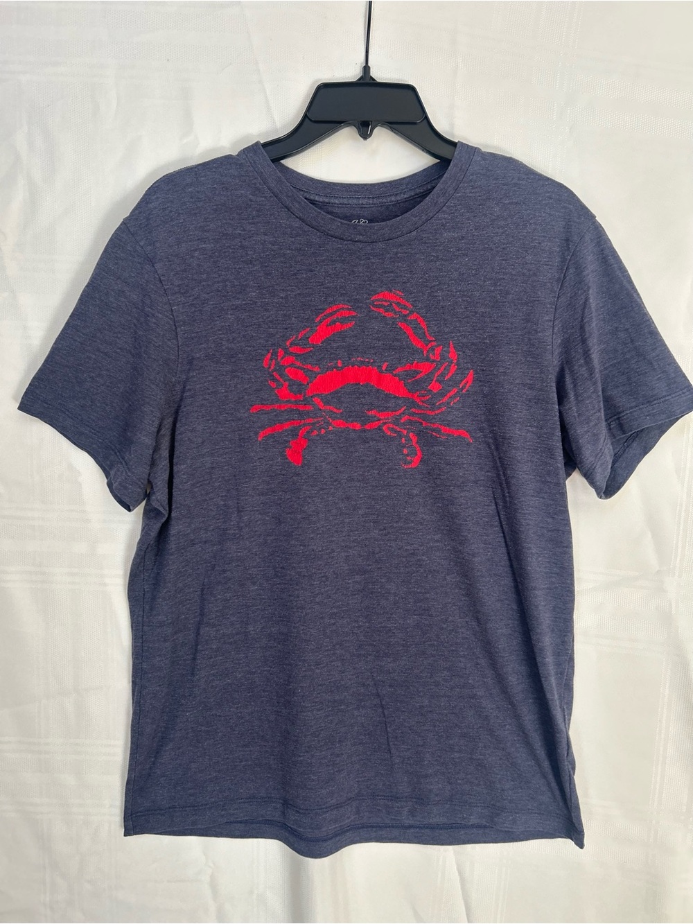 J. Crew Men's Navy essential Tee with Red Crab Graphic Size Medium